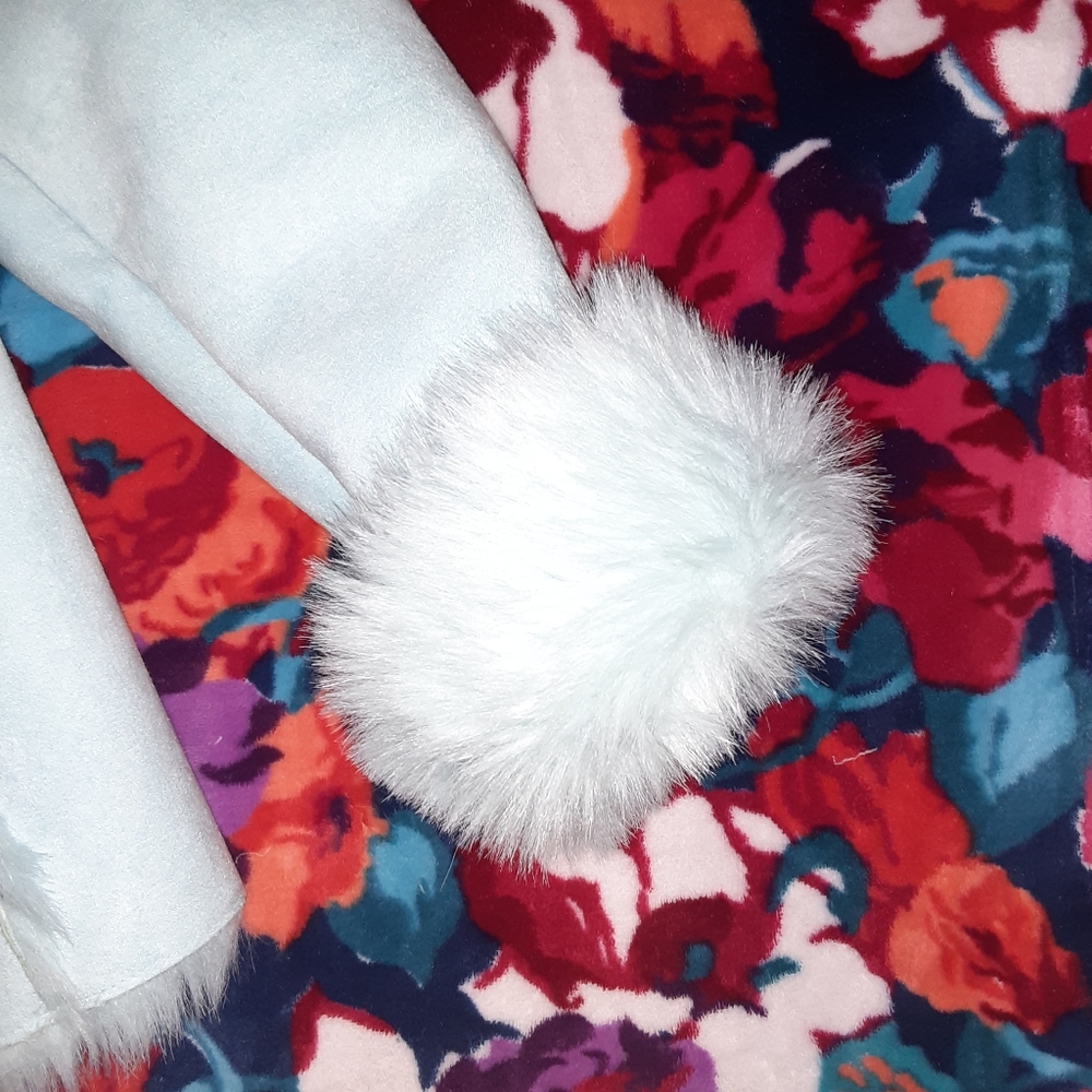 💙sassy lil faux suede ice blue fur trim jacket 💎